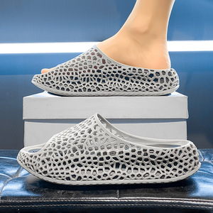 Unisex <b>slippers</b> New summer arrival: Non-slip, odor-resistant indoor and outdoor couple sandals - Product Image 1