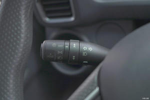 Camión de Caja Abierta Isuzu KV600, Su Socio de Confianza para el Transporte de Última Milla - Product Image 5