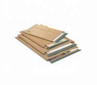 Enveloppe en carton A4 A5 à cannelures électroniques sans courbure enveloppe de livre enveloppe rigide à soufflet personnalisée autocollant de paquet de sac d'expédition