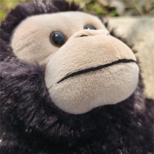 Peluche de Chimpancé Negro Suave, Realista y Adorable, para Niños y Niñas, Regalo de Cumpleaños, Decoración para el Hogar y la Habitación Infantil, Colección - Product Image 4