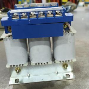 หม้อแปลงไฟฟ้าสามเฟส 200kVA 480V เป็น 400V/380V แบบแห้ง ปรับเปลี่ยนแรงดันขึ้น/ลงได้ตามต้องการ - Product Image 3