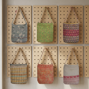 Fabricant de sacs à bandoulière Kantha matelassés vintage - Product Image 4