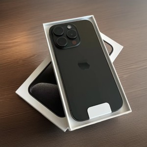 iPhone 15 Pro Max original, 99% nuevo, 256GB/512GB/1TB, segunda mano, desbloqueado, 5G, en stock, venta al por mayor <span class=keywords><strong>de</strong></span> fábrica - Product Image 2