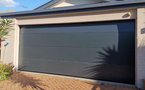 Système <span class=keywords><strong>de</strong></span> <span class=keywords><strong>porte</strong></span> <span class=keywords><strong>de</strong></span> <span class=keywords><strong>garage</strong></span> <span class=keywords><strong>sectionnelle</strong></span> <span class=keywords><strong>motorisée</strong></span> intelligente PRIMA, résidentiel, commercial, <span class=keywords><strong>porte</strong></span> <span class=keywords><strong>de</strong></span> <span class=keywords><strong>garage</strong></span> écoénergétique - Product Image 1