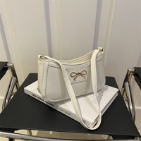 Sac à bandoulière en PU pour femme avec nœud décoratif, mini sac à main sous le bras léger et décontracté pour usage quotidien, vente en gros