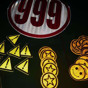 Ailes d'ange <span class=keywords><strong>moto</strong></span> <span class=keywords><strong>casque</strong></span> de vélo électrique corps pare-chocs personnalisé diamant miroir cristal maille film réfléchissant voiture autocollants - Product Image 5