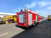 Camion de pompiers municipal d'urgence 4000L Dongfeng 4x2 6 places à double cabine