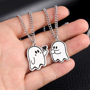 Boo Crew Duo: colgantes de fantasma de corazón que brillan en la oscuridad con dijes de calabaza desmontables a juego con cadenas de Halloween para él y para ella - Product Image 1