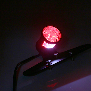 Feu arrière universel 12V rétro <span class=keywords><strong>LED</strong></span> pour <span class=keywords><strong>moto</strong></span> feu stop arrière de <span class=keywords><strong>plaque</strong></span> d'<span class=keywords><strong>immatriculation</strong></span> feu arrière pour motos - Product Image 2