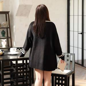 Conjunto de Cárdigan de Punto para Mujer Talla Grande Siping, Camisa Blanca y Negra, Falda Plisada, Chaqueta N8795, Fibra Acrílica, Grosor Medio - Product Image 4