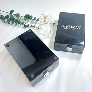 Caja <span class=keywords><strong>de</strong></span> perfume brillante con logotipo personalizado al por mayor, caja <span class=keywords><strong>de</strong></span> <span class=keywords><strong>regalo</strong></span> <span class=keywords><strong>de</strong></span> <span class=keywords><strong>madera</strong></span> <span class=keywords><strong>de</strong></span> alto brillo con inserto - Product Image 2