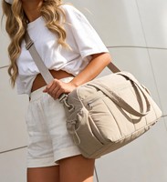 Sacs de voyage gris à logo imprimé très appréciés, sacs de week-end, sacs de sport matelassés de petite taille pour femmes et hommes
