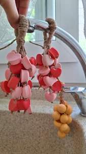 Savon transparent en forme de raisin, mignon et éclaircissant, sur une corde, pour le lavage des mains et le bain. - Product Image 3