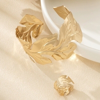Bracelets tendance vintage en alliage doré à grandes feuilles exagérées Comiya 2026 pour femmes, bijoux de fête
