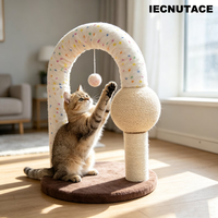 Arbre à chat mignon en forme de U avec arche en peluche, poteau à gratter en sisal coloré, boule suspendue, mobilier interactif pour chat