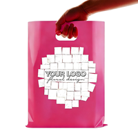 Sacs de courses en plastique personnalisés avec logo, sacs de courses en plastique imprimés sur mesure avec poignée, faible MOQ 100, sacs de boutique en plastique avec poignée découpée
