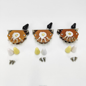 Commutateur de guitare électrique ST SQ avec sélecteur de couleur de tonalité de secteur à trois, quatre et cinq positions et capuchon à trois couleurs - Product Image 1