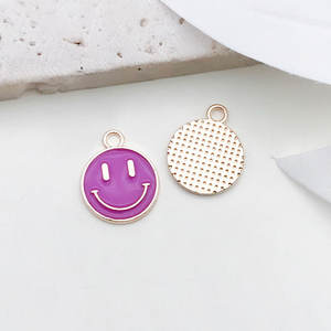 Violet goutte huile bricolage bijoux faits à la main accessoires alliage pendentif bijoux pendentif matériel métal bijoux raisin Smiley visage amour - Product Image 4