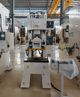 Poinçonneuse CNC Offre Spéciale pour boutons de vêtements personnalisables ligne de production de fermoir de boutons en métal avec chargeur