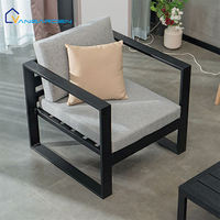 Ensemble de canapés de jardin en aluminium minimaliste pour l'extérieur, avec coussins imperméables, confortables et luxueux, pour hôtels et espaces de loisirs commerciaux