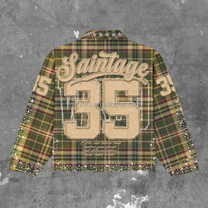 ชุดเสื้อ<span class=keywords><strong>เชิ้ต</strong></span>ลายสก็อตย้อนยุคสุดเทรนดี้สำหรับผู้ชาย พร้อมกางเกงยีน<span class=keywords><strong>ส์</strong></span>ขาสั้น ตกแต่งด้วยลายปักตัวอักษรประดับเพชร ดีไซน์ขาดรุ่ยและทำสีซีด - Product Image 2