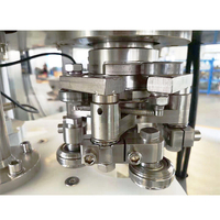 Scelleuse automatique de canettes en aluminium Red Bull Energy