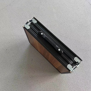 Parrilla pequeña multifunción portátil de nuevo diseño, <span class=keywords><strong>Maleta</strong></span> de madera de aluminio para barbacoa, mesa de Picnic plegable para acampar al aire libre - Product Image 5