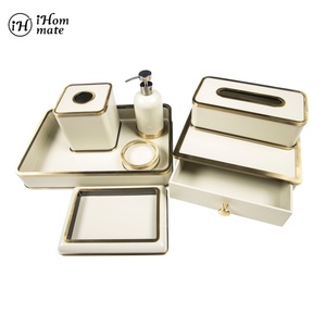 Accessoires <span class=keywords><strong>d</strong></span>'hôtel pour service en <span class=keywords><strong>chambre</strong></span> : porte-savon, plateau, boîte à articles de toilette, support pour télécommande, couvercle pour bloc-notes - Product Image 1