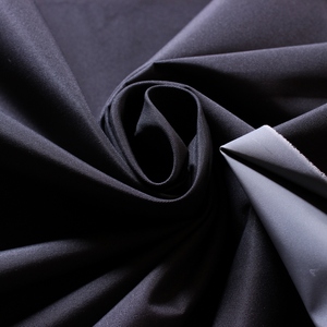 <span class=keywords><strong>Gris</strong></span> <span class=keywords><strong>oscuro</strong></span> PVC laminado FD 228T poliéster Taslan tela para bolsa algodón acolchado cortavientos - Product Image 6