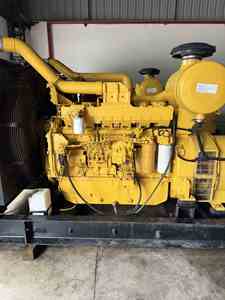 Générateur industriel diesel d'occasion de marque Komatsu SAA6D140-P580 400 kW avec ATS, type silencieux et châssis ouvert pour charges lourdes - Product Image 5