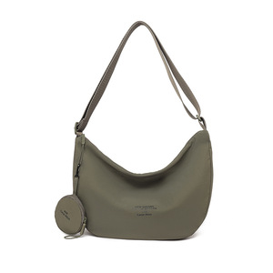 Wholesale Nylon Solid Color Casual <b>Travel</b> Dumpling <b>Sling</b> <b>Bag</b> Lightweight Waterproof Men's Crossbody Shoulder <b>Bag</b> - Product Image 1