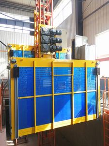 Kerekan Lift SC200 konstruksi kabin tunggal untuk pembangun - Product Image 3