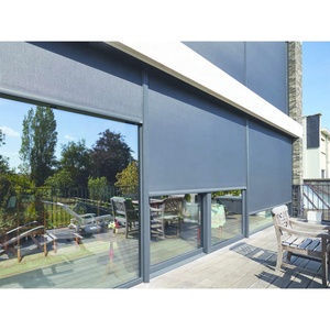 Stores d'écran à glissière motorisés de <span class=keywords><strong>grande</strong></span> <span class=keywords><strong>largeur</strong></span> personnalisés pour l'extérieur Stores intégrés pour le jardin Gazebo Balcon Stores coupe-vent - Product Image 1