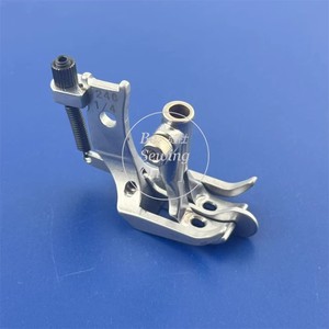 Pied de transport <span class=keywords><strong>double</strong></span> aiguille KP1246 avec guide central à ressort pour machines à coudre PFAFF 146, 1246, 1296 à pied de transport <span class=keywords><strong>double</strong></span> aiguille - Product Image 4