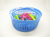 Panier pliable suspendu en plastique en vente chaude, petits paniers en plastique avec poignées