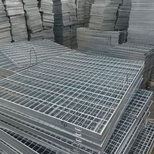 Grille <span class=keywords><strong>de</strong></span> passerelle en acier galvanisé flexible pour trottoir et <span class=keywords><strong>garage</strong></span>, épaisseur 6 mm, efficace et robuste - Product Image 2