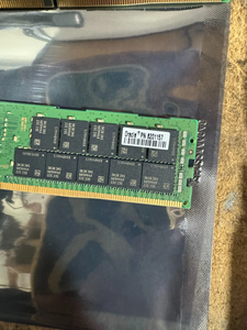 Módulo de Memoria RAM Sung M393A8G40CB4-CWE ECC DDR4-3200 de 64GB para Servidor (PC4-25600) - En Stock - Product Image 3