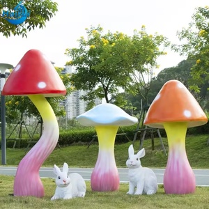 Sculpture de champignon en fibre de verre fantaisie en forme de <span class=keywords><strong>pizza</strong></span> - Peinte à la main - Décoration pour jardin féerique et aire de jeux - Product Image 3
