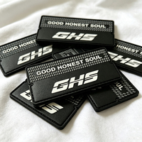 Étiquettes en PVC souple écologiques avec logo personnalisé, patchs 3D en relief pour chapeaux, jeans, accessoires de vêtements à coudre, vente en gros OEM, faible MOQ