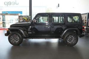 <span class=keywords><strong>Jeep</strong></span> Wrangler 2024 20T Sahara <span class=keywords><strong>Usado</strong></span>, 4 Puertas, 5 Asientos, SUV, 266HP, 405Nm, Todoterreno Resistente, 4x4, Techo Desmontable, Bajo Consumo de Combustible - Product Image 5