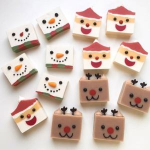 Buena calidad 100% Manteca de karité de coco orgánica vegana Barra de jabón natural hecha a mano Jabón de proceso en frío hidratante hecho a mano - Product Image 5