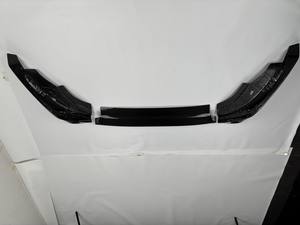 Accessoires de pièces automobiles pour <span class=keywords><strong>Audi</strong></span> <span class=keywords><strong>RSQ8</strong></span> Style AE Pare-chocs avant Lèvre avant en fibre de carbone - Product Image 3