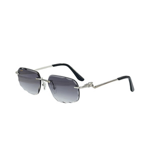Gafas de Sol con Cruz Tallada a Mano, Lentes de Resina UV400, Gafas de Moda Unisex CT0120O - Product Image 5