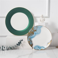 Élégant ensemble de table en porcelaine blanche pour repas raffinés et mariages Assiettes décoratives de luxe en céramique dorée et bleue