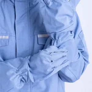 Quần áo làm việc bảo hộ lao động phù hợp với bảo vệ làm việc đồng phục