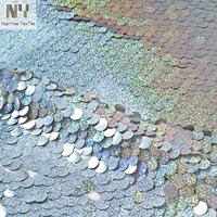 Tissu Nanyee en maille polyester fluorescente, lourd, 18 mm, avec disques pendulants et grands points de sequins holographiques argentés, pour accessoires de mariage