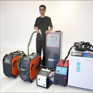 آلة لحام ليزر محمولة احترافية عالية الكفاءة من PANGOLIN بقوة 1000-3000 واط مع محرك تبريد هوائي PMI سهلة التشغيل وجديدة - Product Image 1