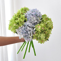 Fleur artificielle en soie d'hortensia à branche courte bleue 35 cm – Décoration moderne pour la maison et les mariages