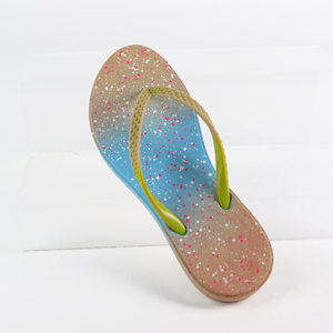 Chanclas de PVC de Verano con Punta Abierta Coloridas, Fabricante Mayorista en Vietnam - Product Image 2