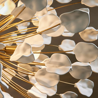 Lustre suspendu en céramique LED Sputnik avec cadre doré de luxe pour salon et salle à manger